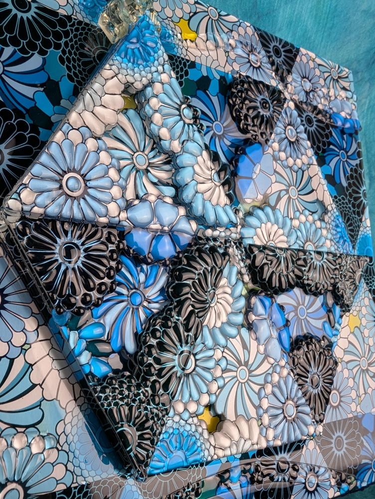 Kaleidoscope spiral blueKaleidoscope spiral blue|月乃カエルTSUKINO KAERU